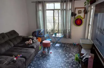 Casa com 2 quartos à venda na rua da abolição, rudge ramos, são bernardo do campo por r$ 585.000