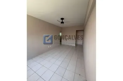 Casa com 3 quartos à venda na laura brandini salena, r, jardim hollywood, são bernardo do campo, 213 m2 por r$ 800.000