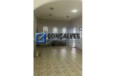 Casa 3 Quartos com Suíte, Quintal e Churrasqueira em Vila Assunção, Santo André