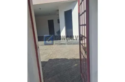 Sobrado Residencial à Venda em Parque dos Pássaros, SBC  4 suítes, 4 vagas