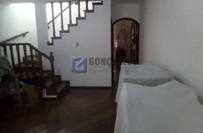 Casa com 3 quartos à venda na rua joão de azevedo marques, jardim do mar, são bernardo do campo, 182 m2 por r$ 785.000