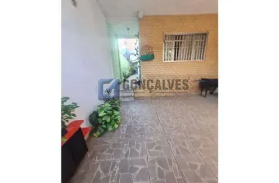 Casa com 3 quartos à venda na vitoria regia, r, jardim ipê, são bernardo do campo por r$ 430.000