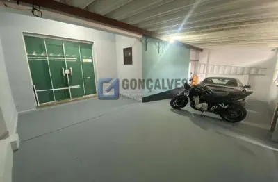 Casa com 2 quartos à venda na mario wallace simonsen, r, nova petrópolis, são bernardo do campo, 231 m2 por r$ 1.100.000