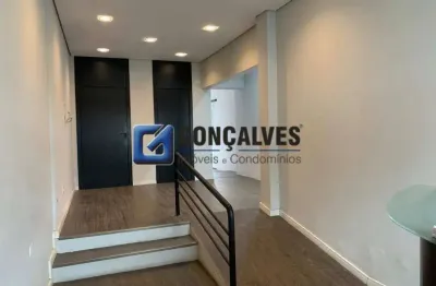 Sobrado Comercial à Venda no Campestre, Santo André – 5 Salas, 3 Banheiros e 2 Vagas