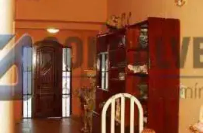 Casa 5 dormitórios sendo 1 suite, 201 mts² na vila metalurgica em santo andré