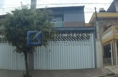 Sobrado 3 dormitórios sendo 1 suite, 230 mts² no bairro pinheirinho em santo andré