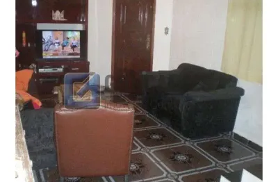 Casa com 3 quartos à venda na rua reverendo paulo lício rizzo, alves dias, são bernardo do campo por r$ 636.000