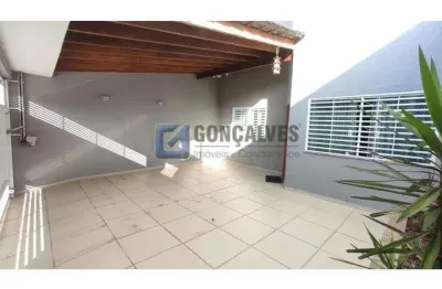 Sobrado 3 dormitórios sendo 2 suites, 200 mts²  na vila bela vista em santo andré