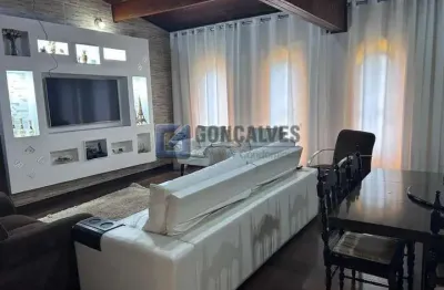 Casa 3 dormitórios sendo 1 suite, 225 mts² na vila humaita em santo andré.