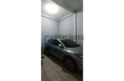 Casa com 2 quartos à venda na rua martinho prado, jardim cristiane, santo andré, 126 m2 por r$ 457.000