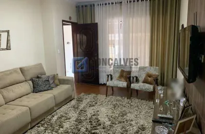 Sobrado 3 dormitórios sendo 1 suite, 171 mts² na Vila Scarpelli em Santo André.