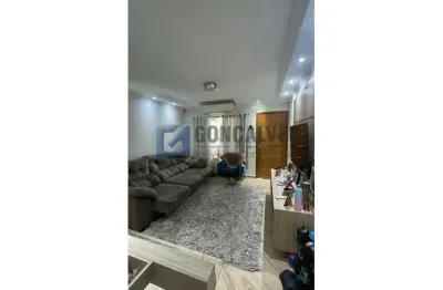 Sobrado 3 dormitorios sendo 1 suite, 154 mts² na vila alzira em santo andré.