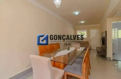 Sobrado residencial em Bangú, Santo André – 133 m², 4 quartos (1 suíte)