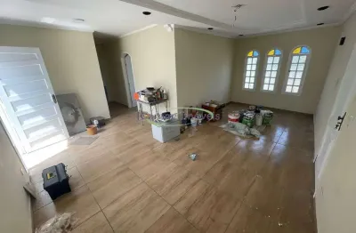 Venda de casa sobreposta alta com piscina no bairro jockei clube em são vicente / sp