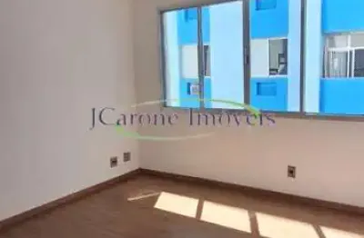 Apartamento reformado para locação a poucos metros da praia da aparecida em santos / sp