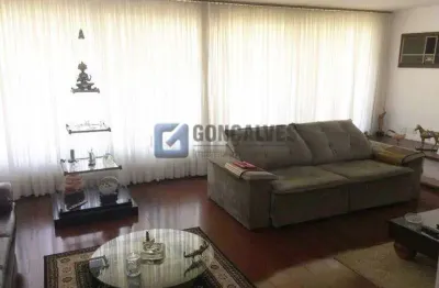 Casa com 4 quartos à venda na rua regente feijó, jardim são caetano, são caetano do sul, 580 m2 por r$ 2.500.000