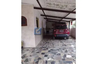 Chácara / sítio com 2 quartos à venda na maria madalena de lima silva, r, jardim das lavras, suzano, 280 m2 por r$ 950.000