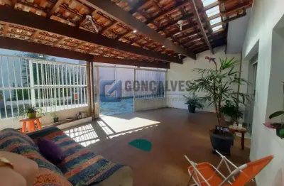 Casa com 2 quartos à venda na Rua Bom Pastor, Osvaldo Cruz, São Caetano do Sul, 110 m2 por R$ 550.000