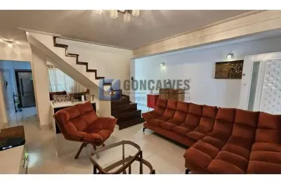 Sobrado no jardim são caetano com 165m2 de area construida e 108m² de terreno