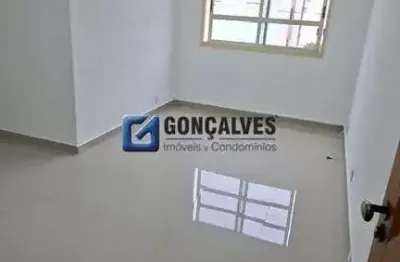 Apartamento com 2 quartos à venda no Jardim Santo André em Santo André/SP.