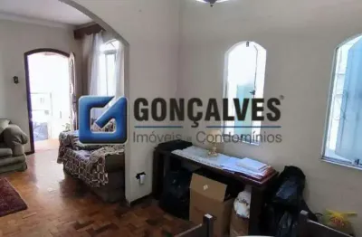 Sobrado Residencial à Venda em São Caetano do Sul (Cerâmica) – 3 Quartos, 3 Banheiros