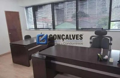 Sala Comercial 66 m² no Centro de São Caetano do Sul – 2 Banheiros, 1 Vaga, Portaria 24h