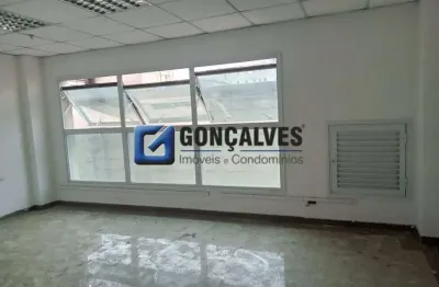 Sala Comercial de 39 m² no Centro de São Caetano do Sul – 2 Banheiros, 1 Vaga