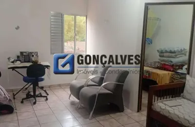 Sobrado Residencial com 2 Quartos, 1 Suíte e 2 Vagas em Batistini, SBC