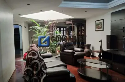 Sobrado residencial à venda em Vila Euclides, SBC – 3 suítes, 3 vagas