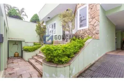 Casa com 6 quartos para alugar na avenida josé odorizzi, parque dos pássaros, são bernardo do campo, 600 m2 por r$ 15.000