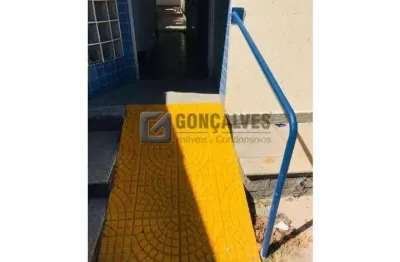 Casa para alugar na ernesto augusto cleto, r, rudge ramos, são bernardo do campo, 171 m2 por r$ 7.800