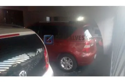 Casa com 3 quartos à venda na rua carlos lacerda, santa terezinha, são bernardo do campo, 210 m2 por r$ 900.000