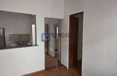 Casa com 2 quartos para alugar na doutor oscar bernardes, r, vila palmares, santo andré, 80 m2 por r$ 1.650