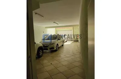 Casa com 3 quartos para alugar na ramiz galvao, r, vila assunção, santo andré, 250 m2 por r$ 5.500