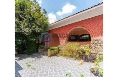 Casa com 3 quartos para alugar na doutor siqueira, r, vila helena, santo andré, 374 m2 por r$ 4.000