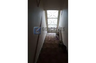 Casa com 2 quartos para alugar na rua doutor vital brasil, taboão, são bernardo do campo, 57 m2 por r$ 1.600