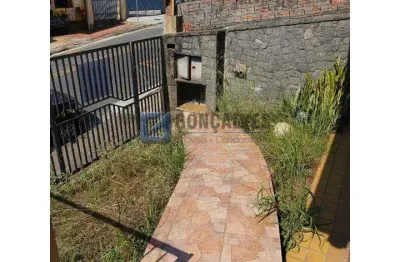 Casa com 3 quartos para alugar na rua sud menucci, vila camilópolis, santo andré, 206 m2 por r$ 3.900
