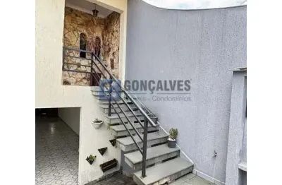 Casa com 3 quartos para alugar na mangaratu, r, vila curuçá, santo andré, 260 m2 por r$ 5.300