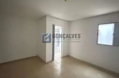 Casa com 3 quartos para alugar na avenida tietê, campestre, santo andré, 156 m2 por r$ 2.800