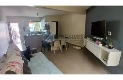 Casa com 4 quartos para alugar na mocambo, r, vila lucinda, santo andré por r$ 3.800
