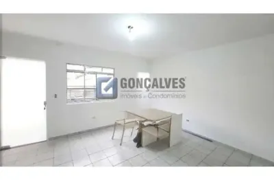 Casa com 2 quartos para alugar na rua sílvio felice vazzolla, demarchi, são bernardo do campo, 100 m2 por r$ 2.500