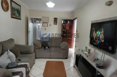 Casa com 3 quartos para alugar na Rua Cristóvão de Barros, Assunção, São Bernardo do Campo por R$ 4.200