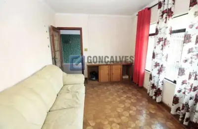 Casa com 3 quartos para alugar na dos congregados, r, vila alto de santo andré, santo andré por r$ 3.000