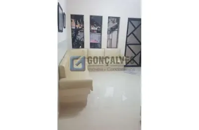 Casa com 2 quartos para alugar na melvin jones, r, vila bastos, santo andré, 135 m2 por r$ 3.800