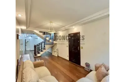 Casa com 3 quartos para alugar na rua benedito luiz rodrigues, nova petrópolis, são bernardo do campo por r$ 4.800