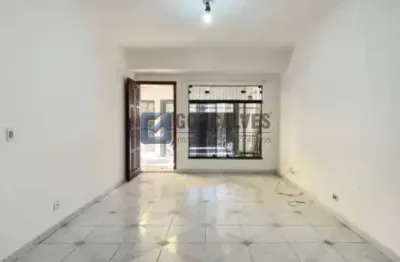 Casa com 2 quartos para alugar na avenida anita franchini, santa terezinha, são bernardo do campo por r$ 3.800