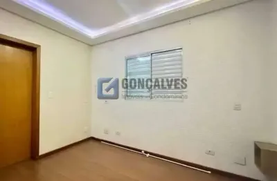 Casa com 2 quartos para alugar na rua piracicaba, rudge ramos, são bernardo do campo por r$ 5.000