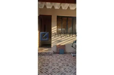 Casa com 2 quartos para alugar na imperatriz leopoldina, av, nova petrópolis, são bernardo do campo por r$ 1.900