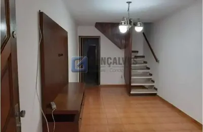 Casa com 2 quartos para alugar na guarani, r, baeta neves, são bernardo do campo por r$ 2.590