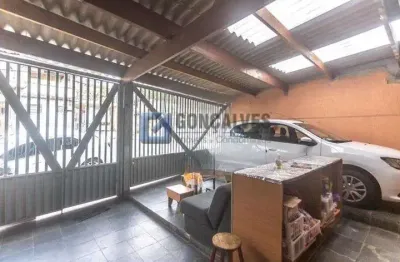 Casa com 3 quartos para alugar na rua lucélia, baeta neves, são bernardo do campo, 178 m2 por r$ 3.000